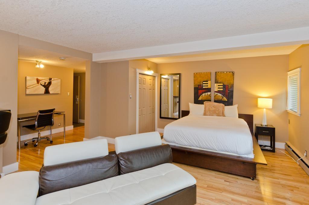 M Lofts Apartment Calgary Exterior photo
